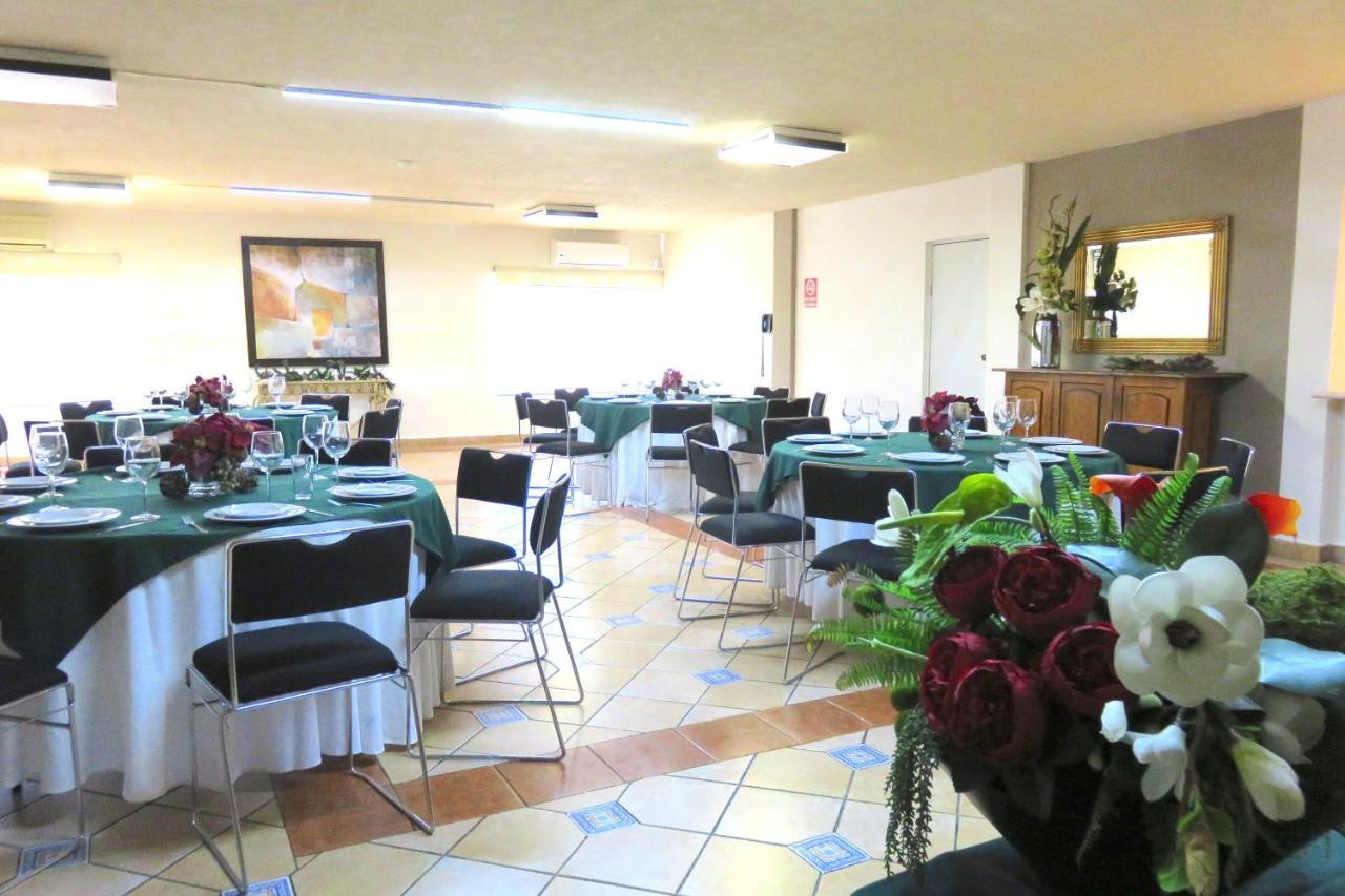 Hotel Huizache Салтильо Екстериор снимка
